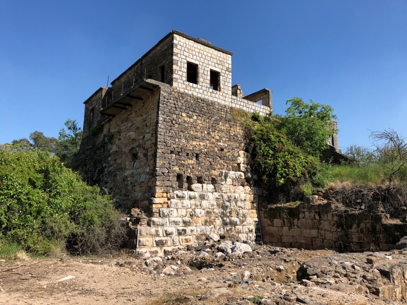 Баниас. Угловая башня замка крестоносцев