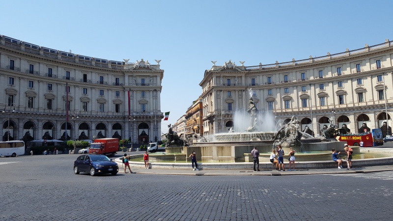 Рим. Фонтан Наяд на площади Республики