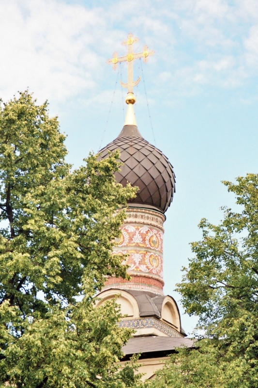 Андреевский монастырь, надвратная церковь Андрея Стратилата